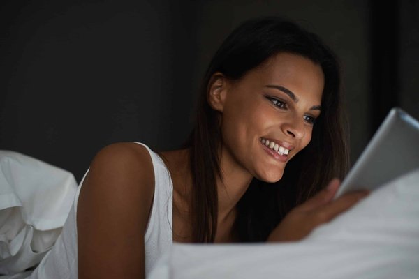 Quels endroits offrent les meilleures expériences de plongée de nuit dans les Caraïbes ?